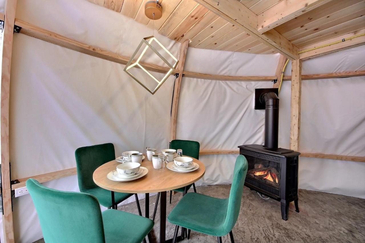 Imago Village Saint-David-de-Falardeau Exteriör bild