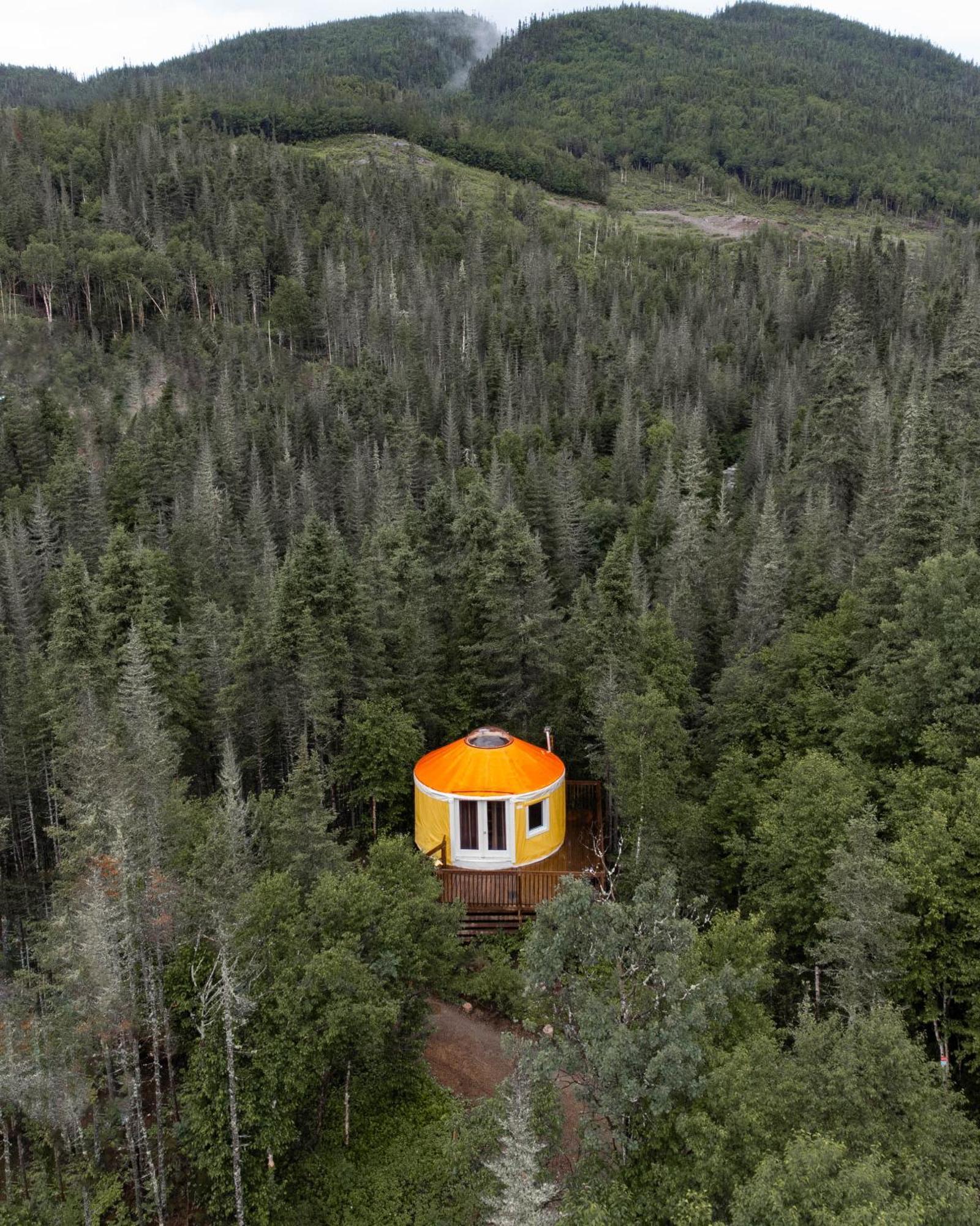 Imago Village Saint-David-de-Falardeau Exteriör bild