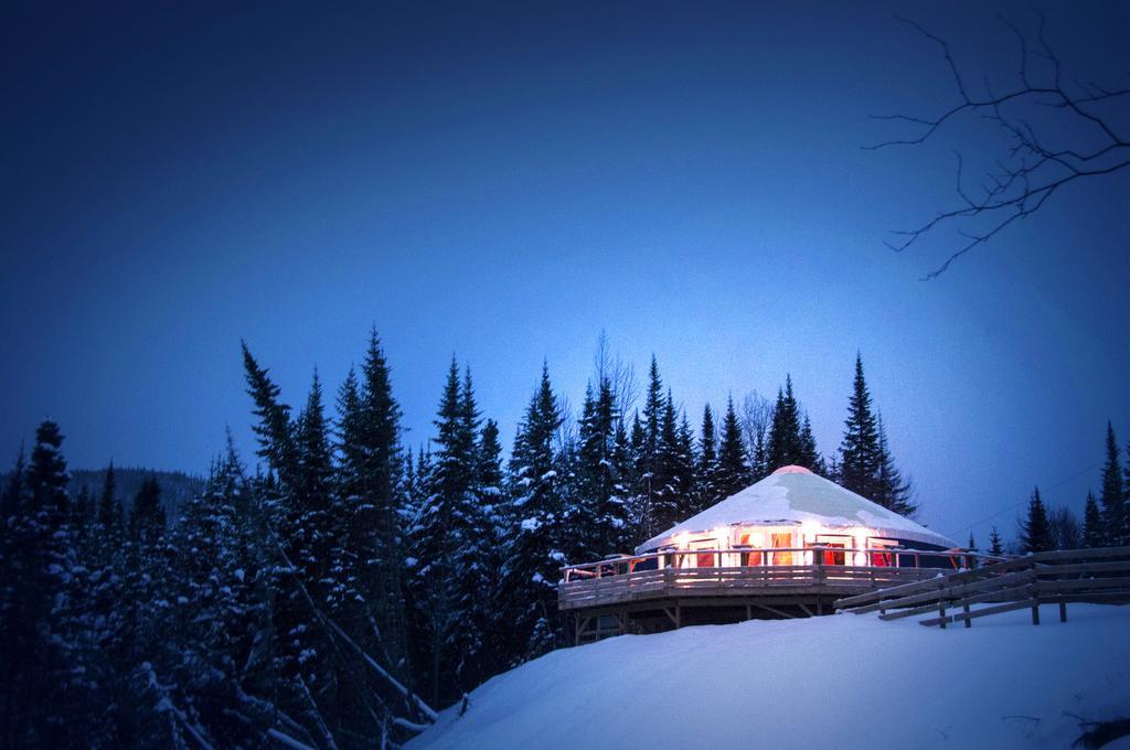 Imago Village Saint-David-de-Falardeau Exteriör bild