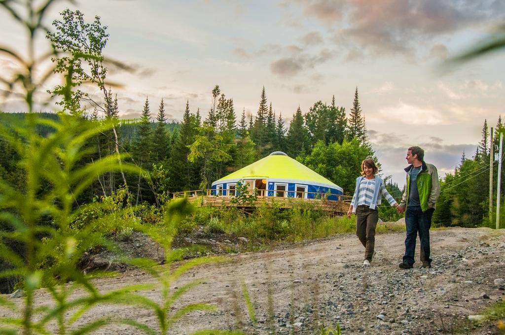 Imago Village Saint-David-de-Falardeau Exteriör bild